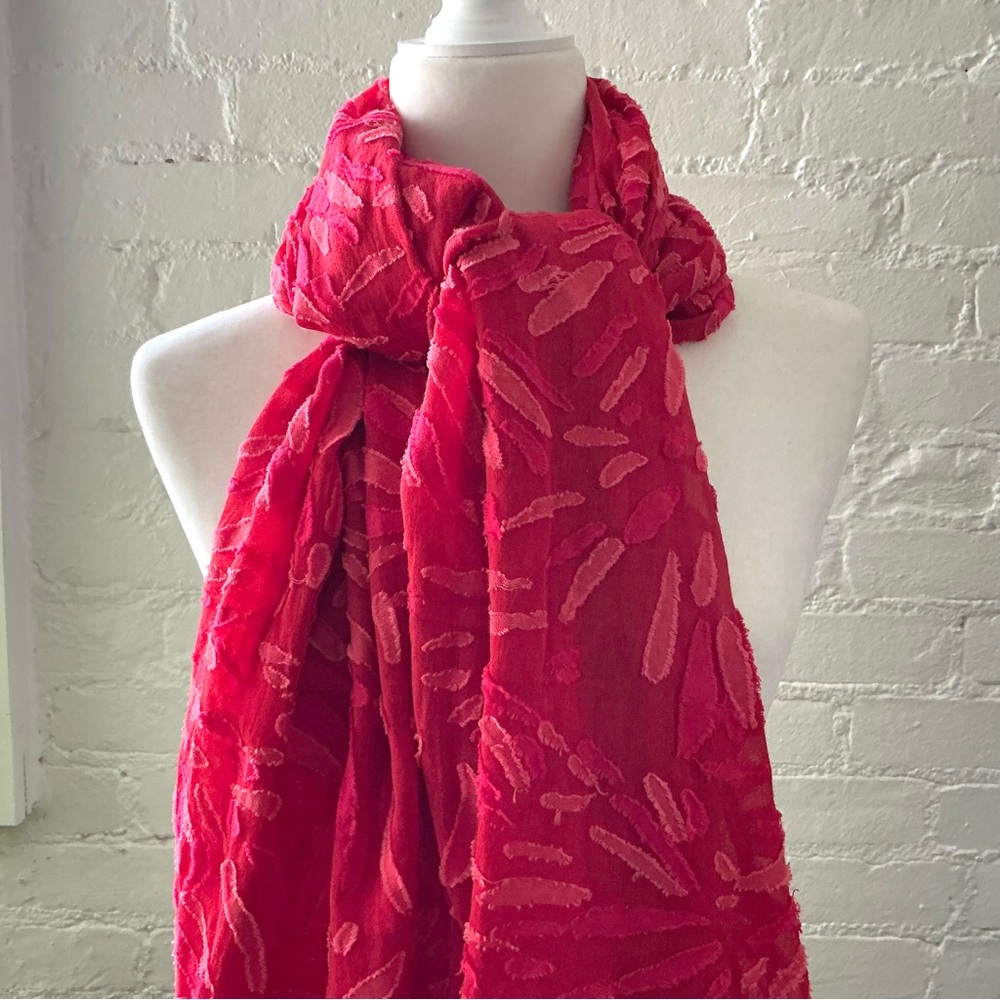 Banana Republic Red Lightweight Fringe Scarf Semi Sheer 100% Cotton - Picture 2 of 7